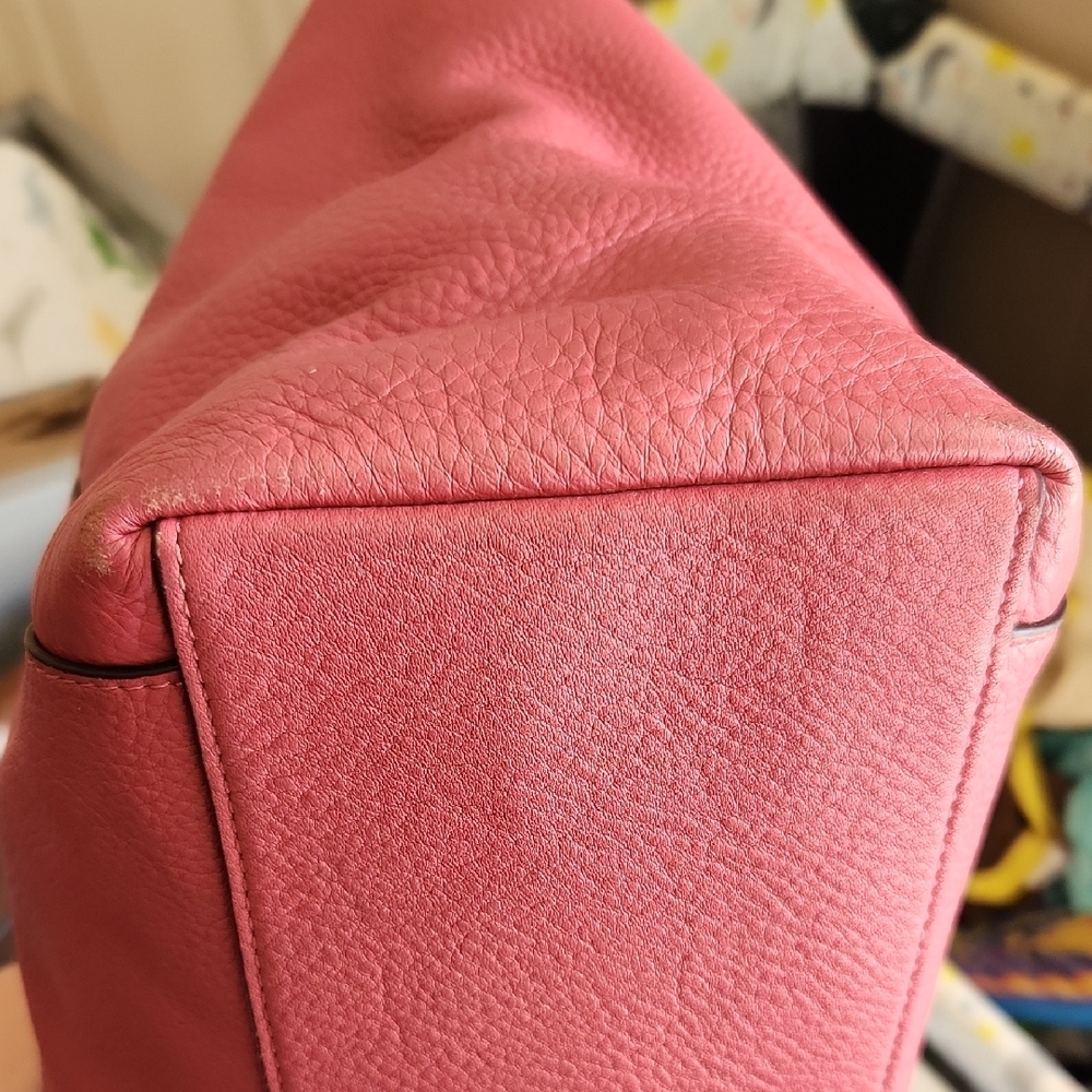 🖤Coach 1941 Dark Pink Leather Chain Tote with Gold Accents And Metal Hang Tag - Picture 7 of 13